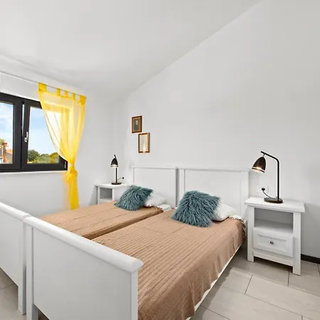 Valentina Sole * Pula